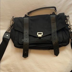 Proenza schouler messenger bag looks brand new